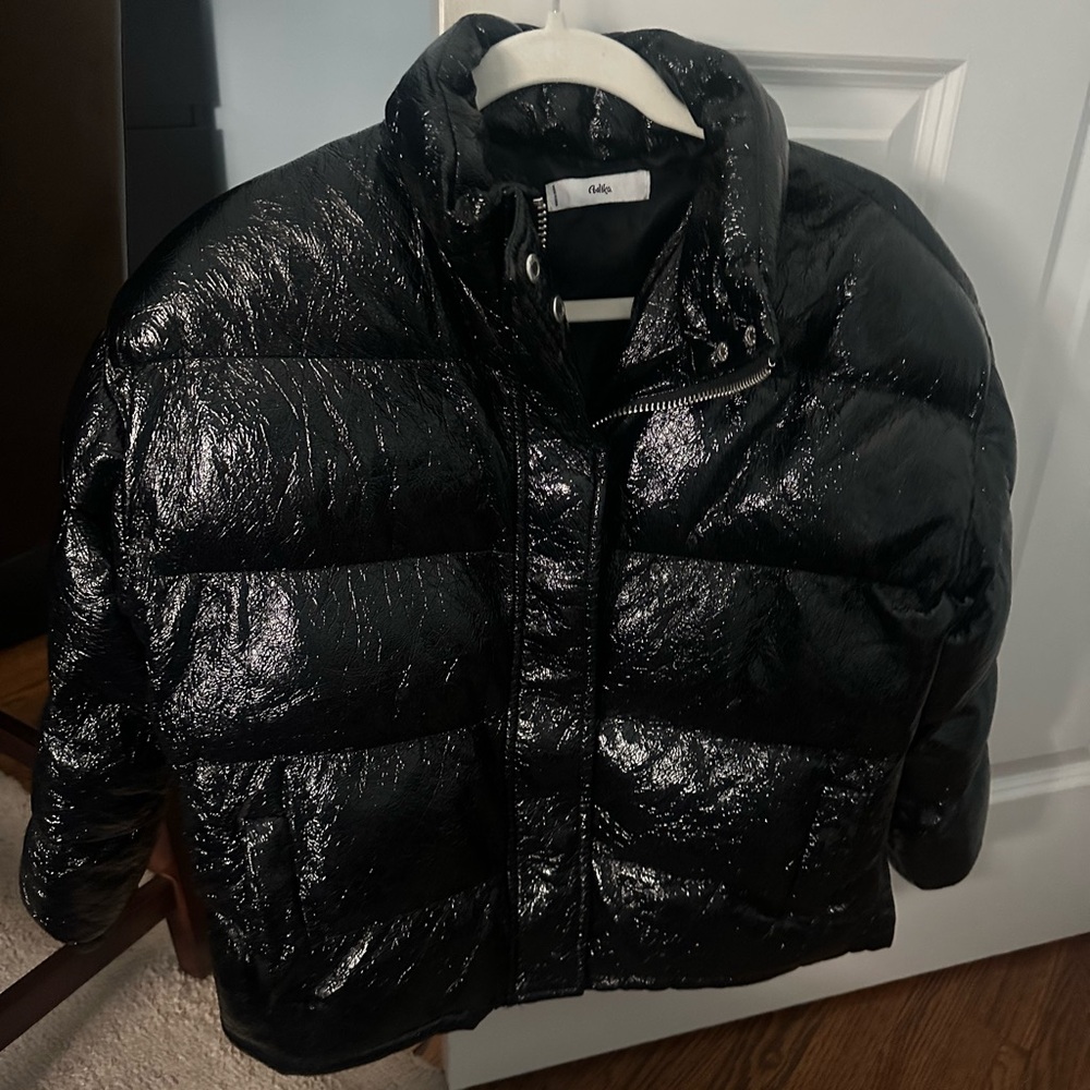 Chic Black Puffer Jacket